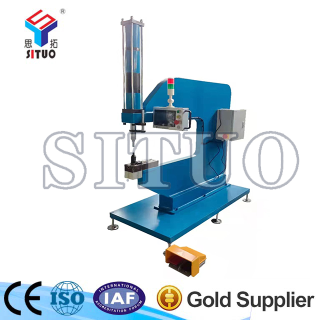 電梯轎底專用大喉深鉚接機